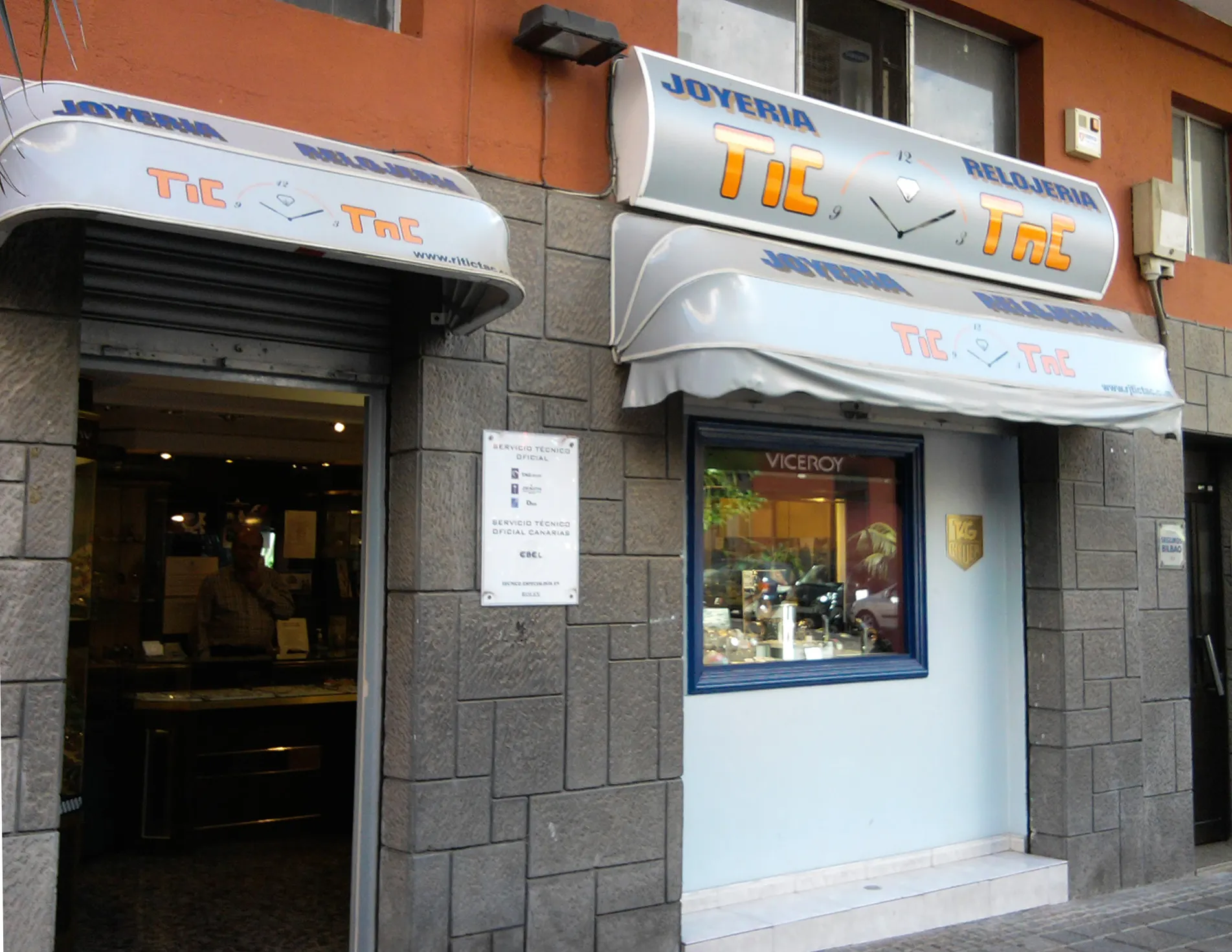 Fachada de la Relojería Joyería Tic-Tac en la calle San Clemente